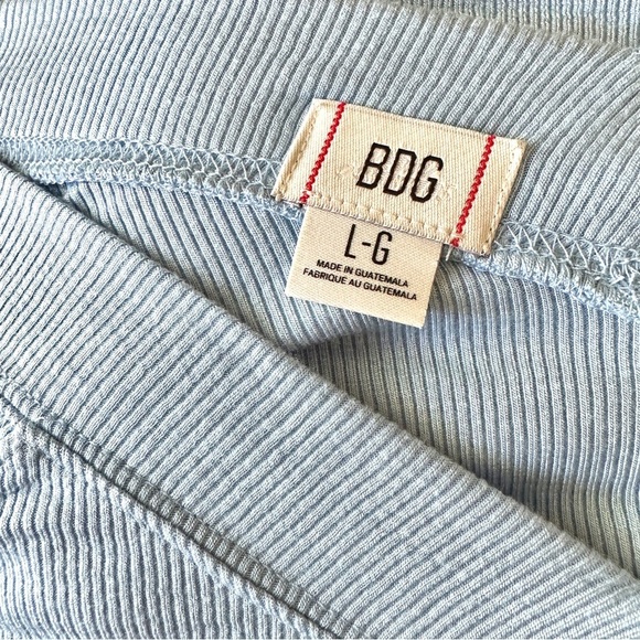 NWOT BDG Urban Outfitters Blue Ribbed V-Neck Shannen Top Size L - Picture 7 of 7
